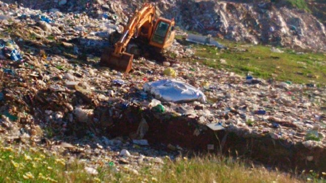 Ampliación de la denuncia contra el vertedero ilegal de Áridos Borbolí en Torre de la Reina