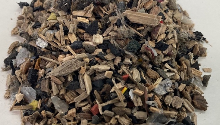 Reciclado de bioplásticos por: Adrián Morales y Javier Grau