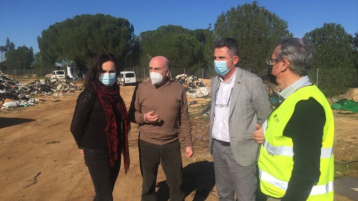 Huelva restaura siete parcelas de antiguos vertederos de plásticos agrícola