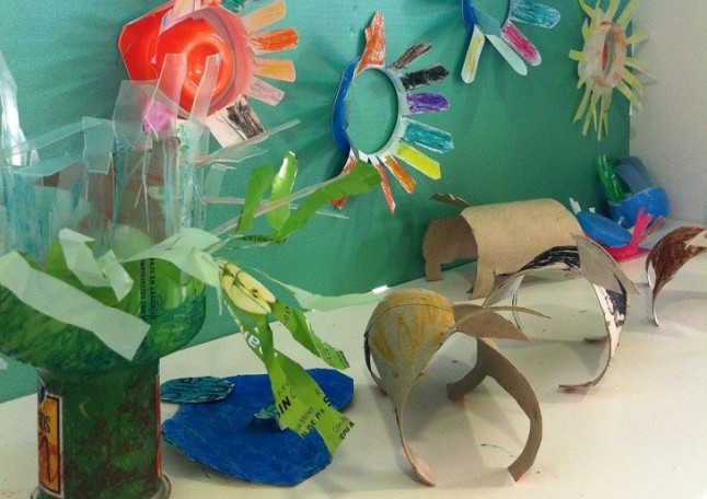 Un taller en Castuera desarrollado por la Diputación de Badajoz impulsa el reciclaje creativo