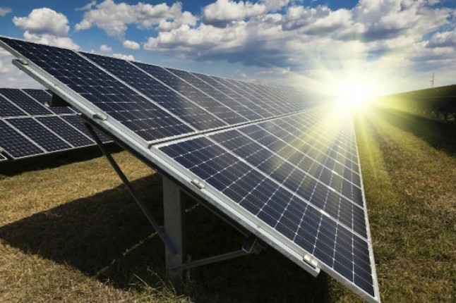 Ayuntamiento de Alcalá (Sevilla) concede la licencia para una de las mayores plantas fotovoltaicas de Andalucía