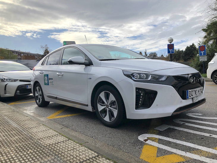 Vitoria convoca con 40.000 euros las ayudas para la adquisición de taxis eléctricos