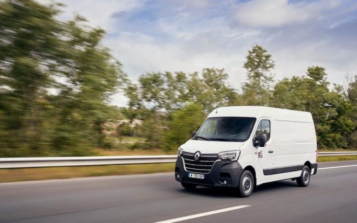 Renault incorpora una versión chasis-cabina a la gama del Master eléctrico
