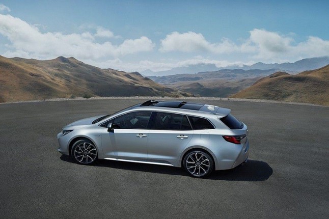 Nuevo Toyota Corolla hybrid Touring Sports