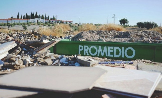 Setenta localidades de la provincia de Badajoz tendrán contenedores para recoger escombros a través de Promedio