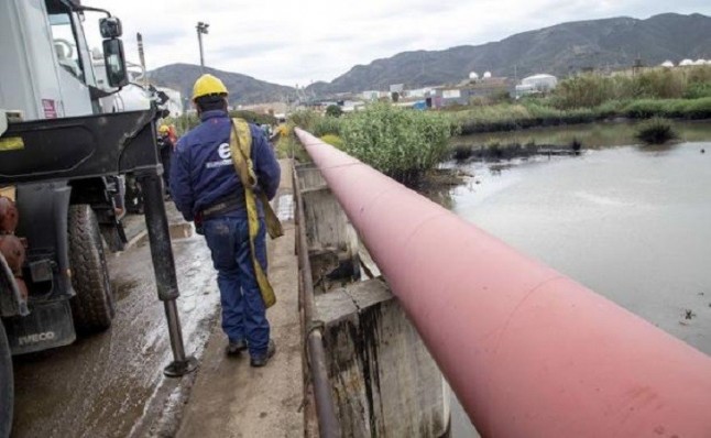 Asturias. Ence retira los residuos peligrosos que le habían vertido en la factoría