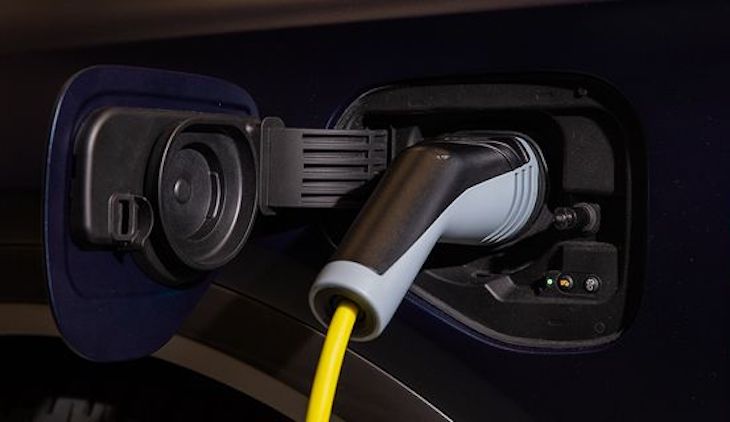 Implementar más puntos de recarga para coches eléctricos es ‘imprescindible’ para Volkswagen