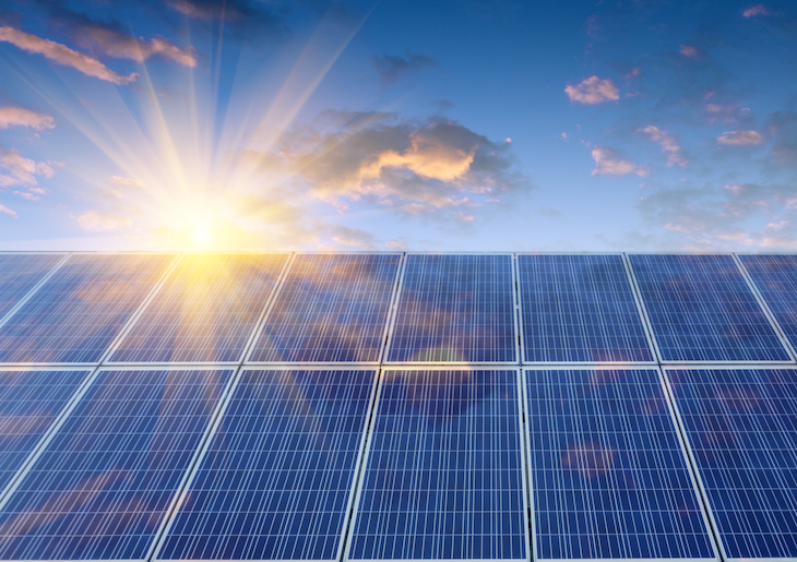 Lluvia de millones para Granada para implementar energías renovables