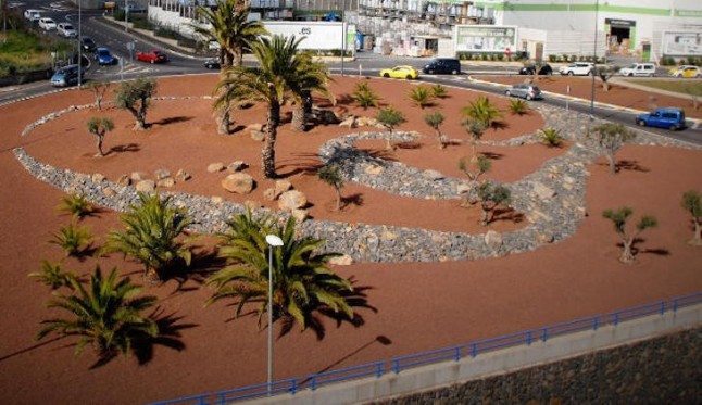 Zonas verdes en las carreteras de Tenerife