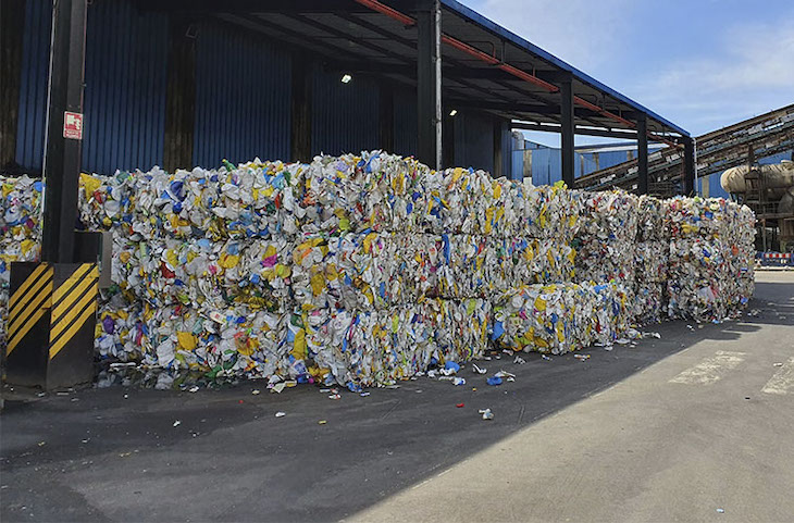 El profesorado gallego se vuelca en “Recíclate con Sogama”