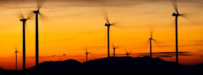 Investigadores de la UABC construyen microturbina eólica