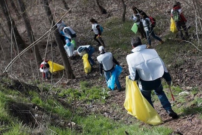 Libera analiza residuos abandonados en 90 puntos de humedales continentales