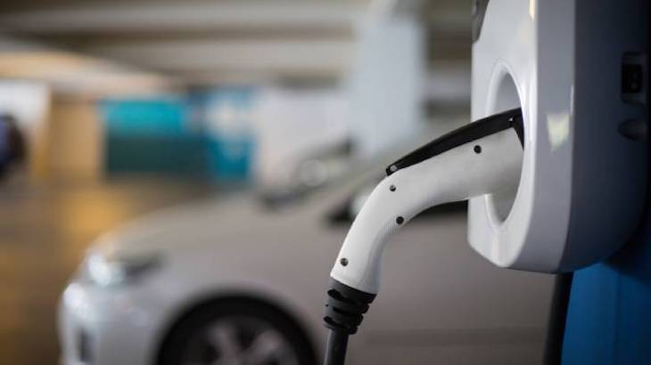 Movilidad eléctrica. Aragón y PSA aúnan esfuerzos para que la factoría zaragozana avance hacia la electromovilidad