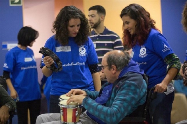 Global Omnium participa con sus voluntarios con la asociación Adecco y AVAPACE