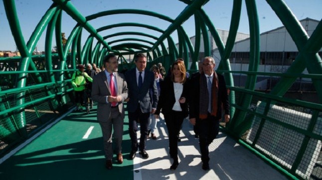Éxito de la plataforma ciclopeatonal de Sevilla