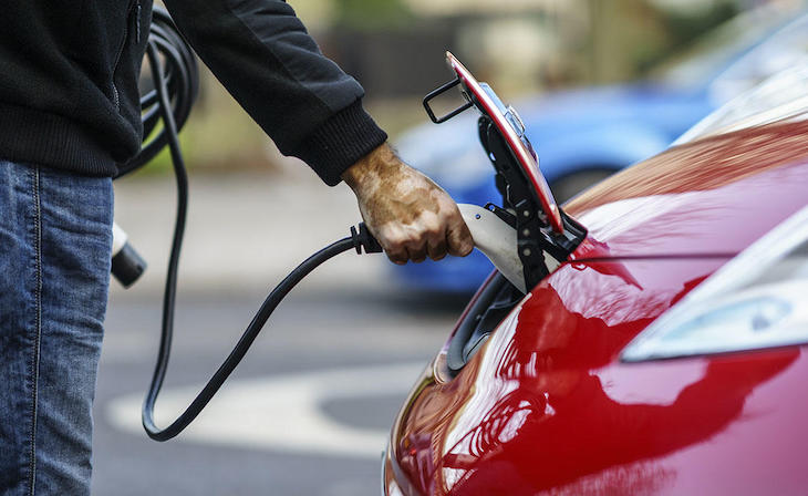 Cantabria publica el Plan Moves II para la compra de coches ECO