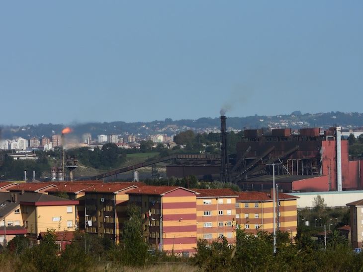 Asturias. Siguen disparándose el benceno y el tolueno en Gijón