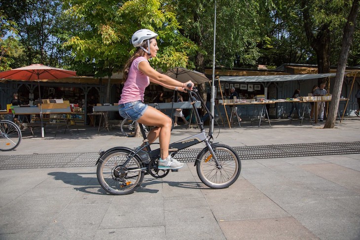 Sevilla busca soluciones para las bicis eléctricas