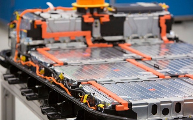 Cáscaras de almendra para las baterías de los coches eléctricos