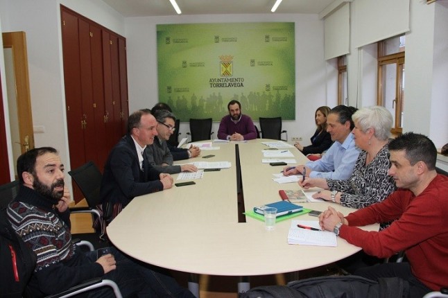 Unanimidad de los grupos en la municipalización de la recogida de residuos a través de Aguas Torrelavega