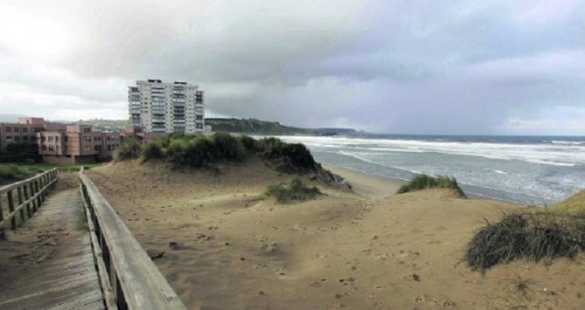 Asturias. No se puede permitir construir mas en las dunas del Espartal en Castrillón