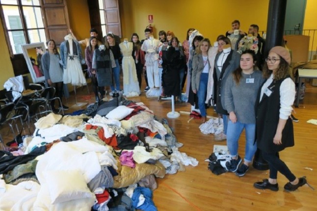 V Maratón de Reciclaje Creativo de Ropa de Baleares