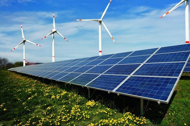 Sevilla solo usará energías renovables para el suministro del alumbrado