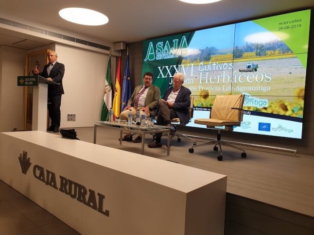 Más de 200 agricultores andaluces asisten en Sevilla a la presentación del proyecto Life-Agromitiga