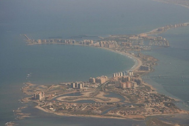 El nivel del agua podría subir hasta un metro y medio en el Mar Menor