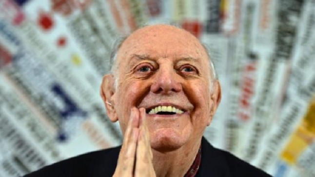 El Nobel de Literatura Dario Fo describe al naturalista Darwin