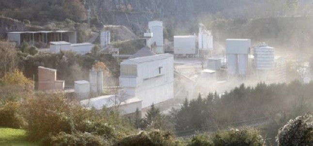 Polvo cantera la Belonga en Oviedo