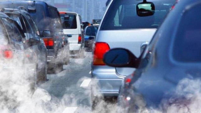 España propone prohibir matricular todo coche que emita CO2 desde 2040