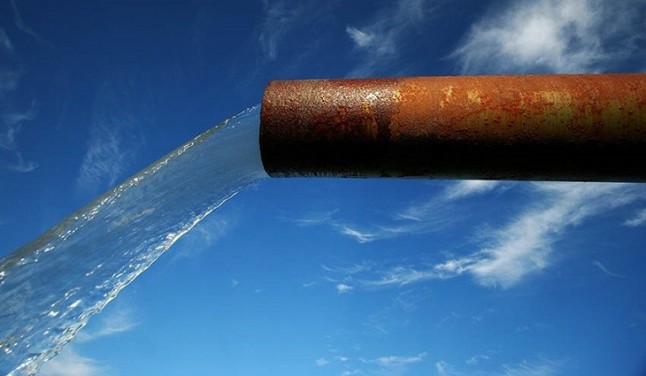 Innovador material capaz de absorber contaminantes orgánicos en agua