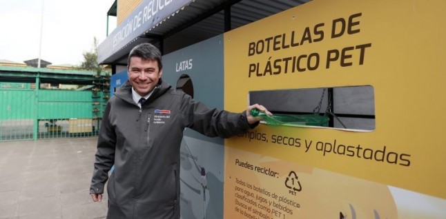 Ministerio del Medio Ambiente abre postulaciones para inédito fondo que promueve el reciclaje municipal y la educación ciudadana en esta materia