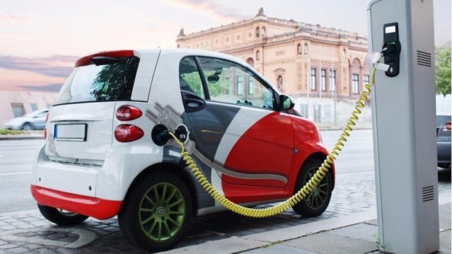 El Gobierno confirma que seguirá habiendo incentivos a los coches verdes