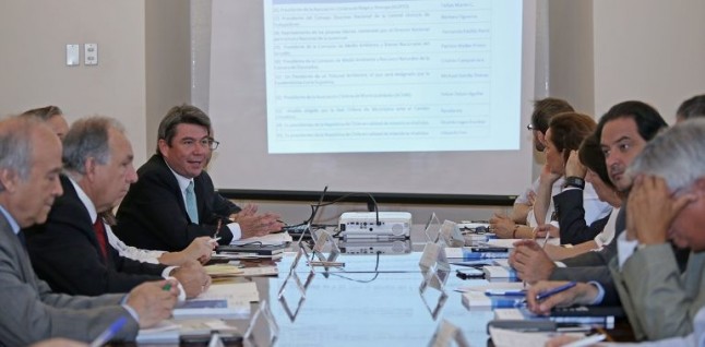 Ministro Mena encabeza primera reunión de la Comisión Asesora Presidencial Permanente de Cambio Climático