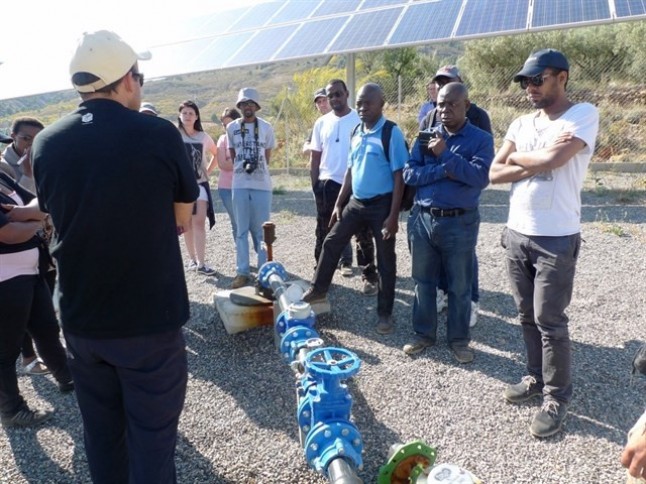 Almería garantiza el agua en el interior de la provincia a través de energía solar