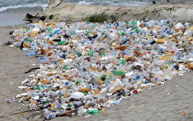 Estrategia Europea de Plásticos vs fabricantes