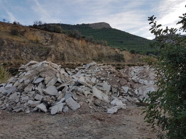 PSOE pide al Ayuntamiento de Jamilena (Jaén) que cese su vertido de escombros a una cantera ya restaurada