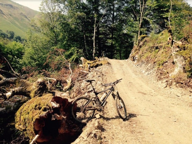 El Alcalde de Aller denunciado por el Fiscal por la pista de Piedrafita