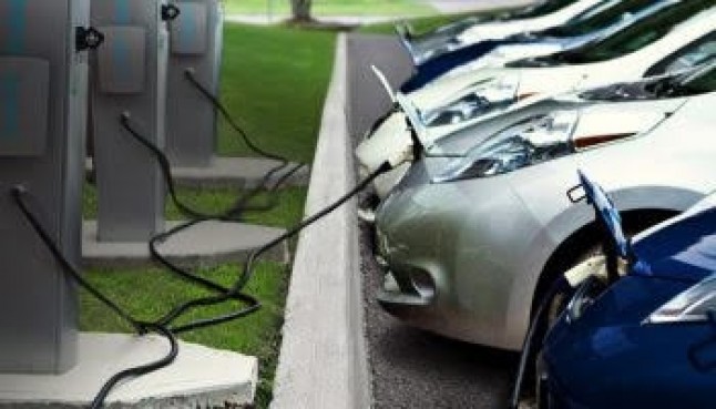Murcia comenzará el año con 5 nuevos puntos de recarga gratuitos para vehículos eléctricos en el centro