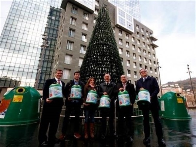 Ecovidrio donará 3.000 euros a Save The Children si Bizkaia recicla más de 2.800 toneladas de vidrio en Navidad