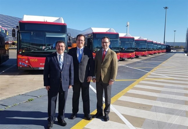 Sevilla suma 15 autobuses respetuosos con el medio ambiente