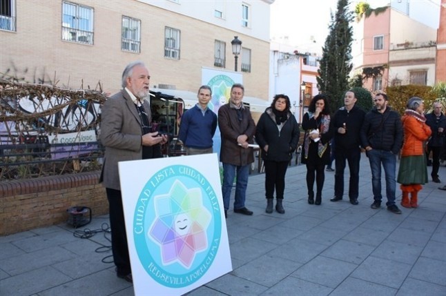 El Ayuntamiento apoya la iniciativa Adopta un alcorque de la Red Sevilla por el Clima