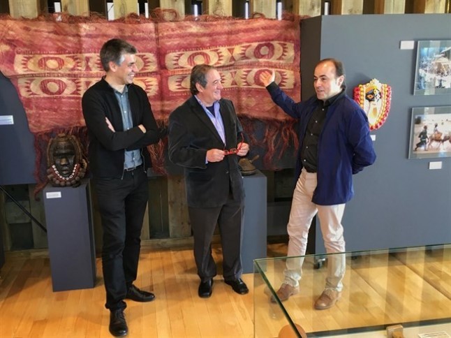 Cuatro centros ambientales de EUSKADI presentan la exposición Senderos del Mundo