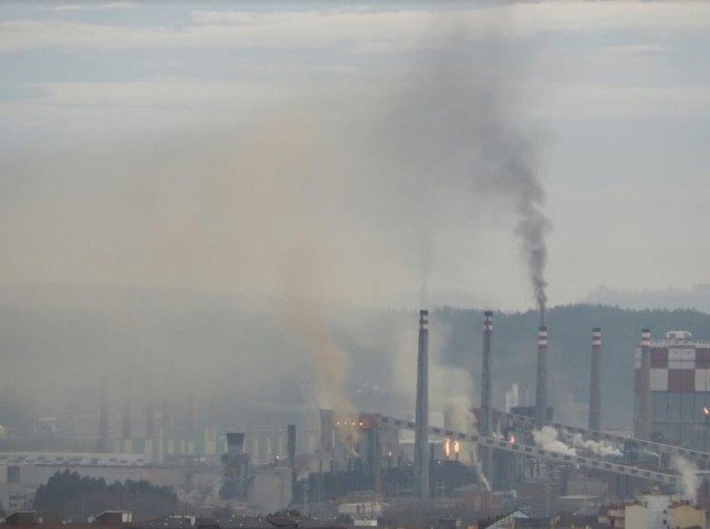 Ayer se disparó la contaminación en la escondida estación de la Avenida Cervantes de Avilés