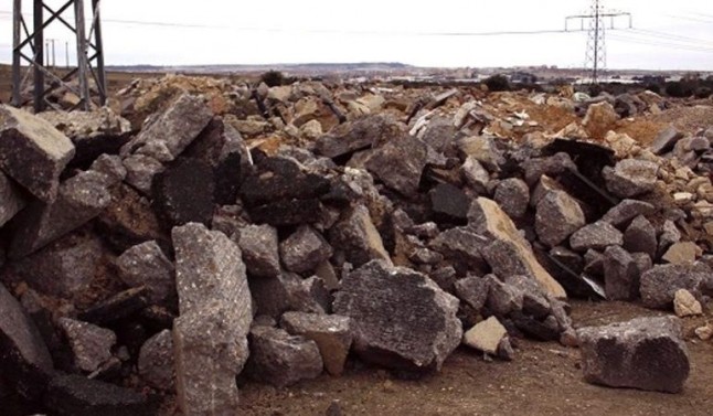 Vertido ilegal de escombros frente a la cárcel de Valdemoro