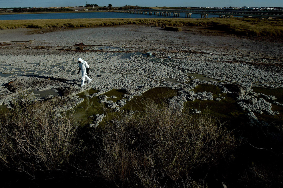 Junta y MARM estudian el plan para las balsas de fosfoyesos y lo pondrán en común en una semana