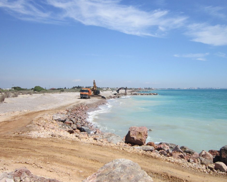 Medio Ambiente repara los daños causados por temporales en el litoral de la Comunidad Valenciana