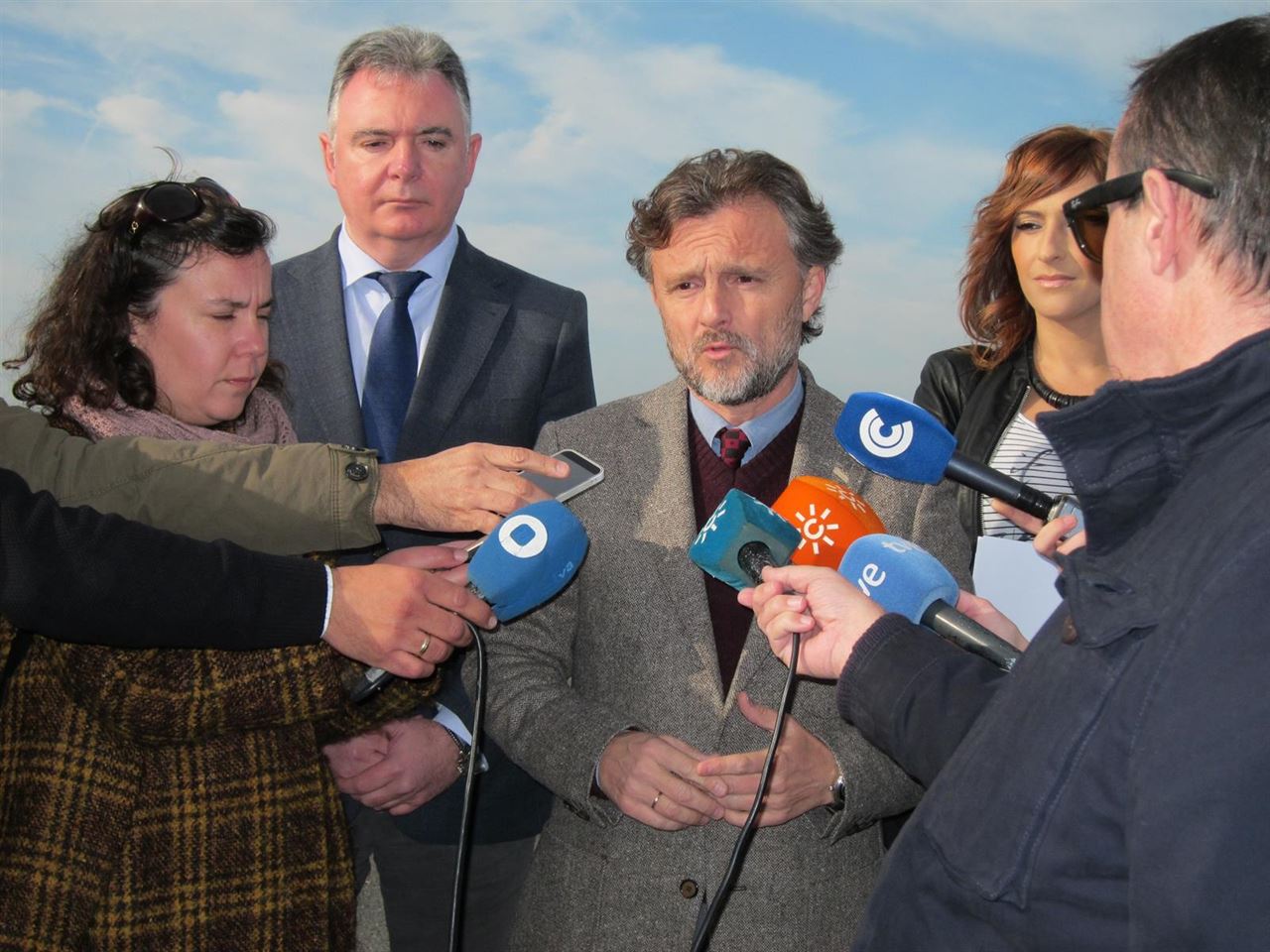 Andalucía ve factible que la ganadería y el lobo ‘convivan’